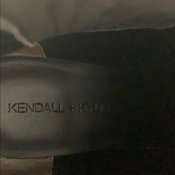 Kendall + Kylie leopard booties - Picture 7 of 7